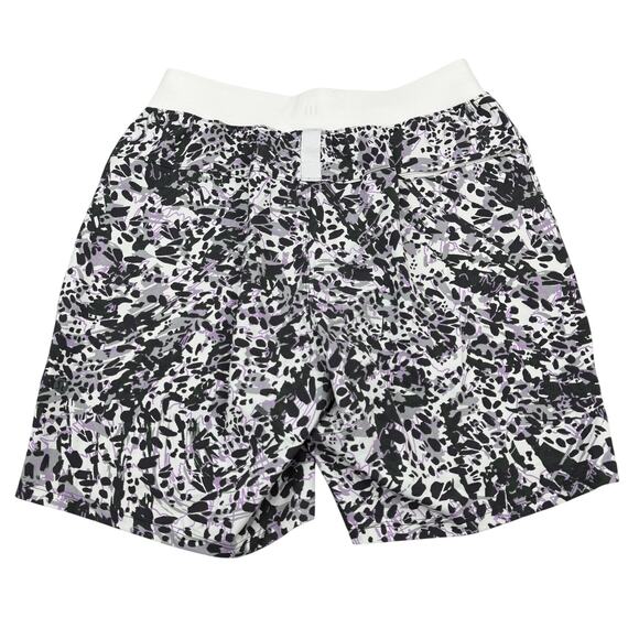 LULULEMON License to Train Linerless Short 7" Sz Small Command Camo Vapor Multi - Picture 9 of 10